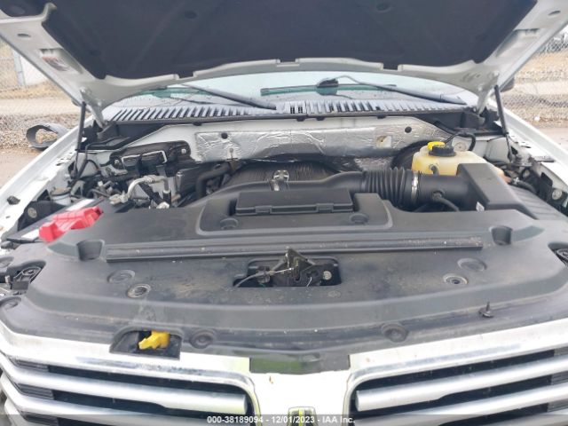 5LMJJ2HT0GEL01658 Lincoln Navigator Select