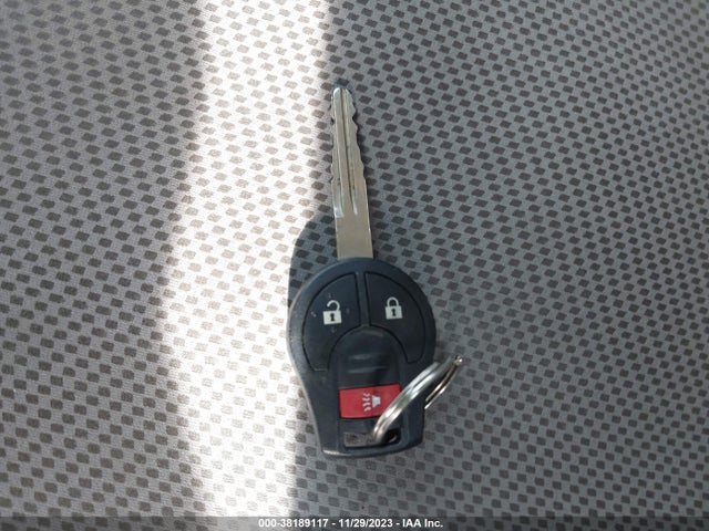 2013 NISSAN ROGUE S VIN: JN8AS5MT4DW551751