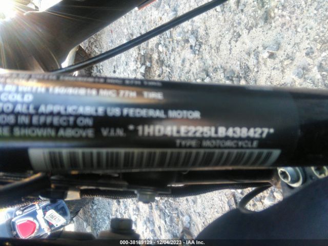 2020 HARLEY-DAVIDSON XL883 1HD4LE225LB438427 Photo 9