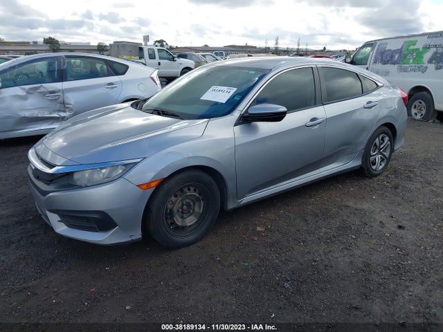 Honda Civic Lx 2018 19XFC2F5XJE004923 Image 2