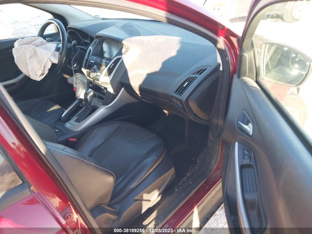2014 FORD FOCUS SE VIN: 1FADP3F21EL112194