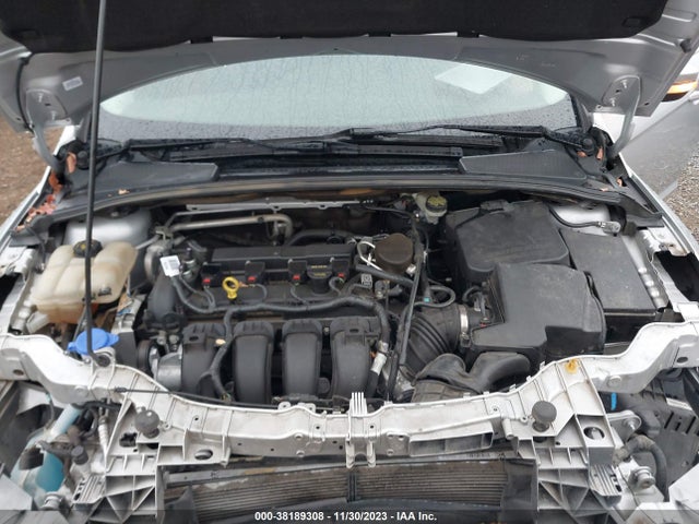 Ford Focus Titanium 2014 1FADP3J25EL303494 Image 10