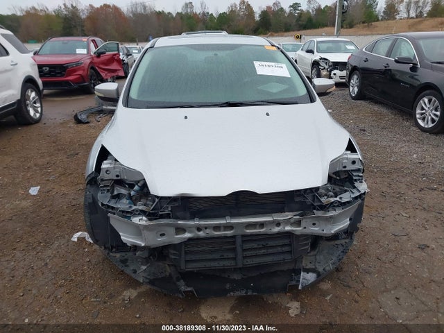 Ford Focus Titanium 2014 1FADP3J25EL303494 Image 6