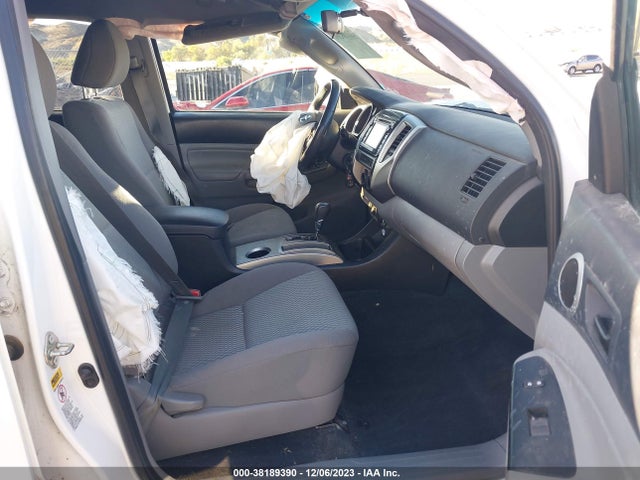 2015 TOYOTA TACOMA BASE V6 VIN: 3TMMU4FN6FM073671