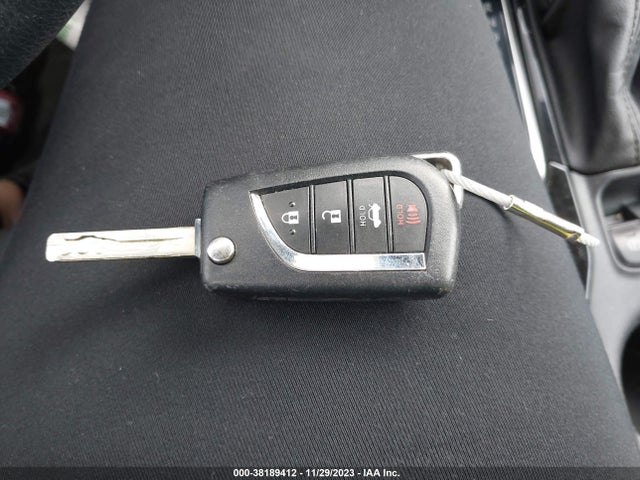 2022 TOYOTA COROLLA LE VIN: 5YFEPMAE6NP315238