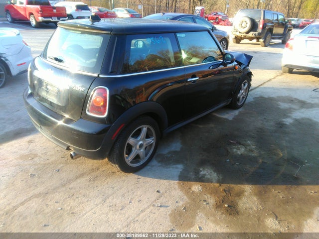 2009 MINI COOPER WMWMF33529TU73769 Photo 3