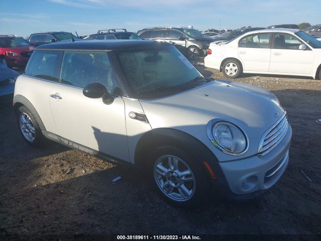 2012 MINI COOPER WMWSU3C50CT264597 Photo 0