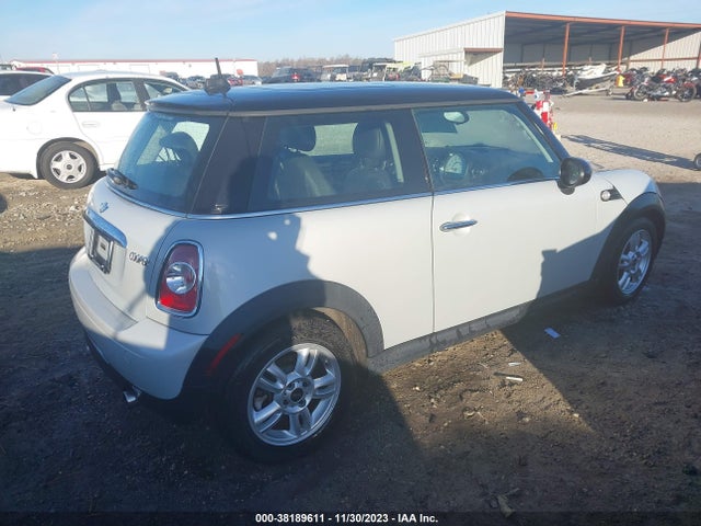 2012 MINI COOPER WMWSU3C50CT264597 Photo 3