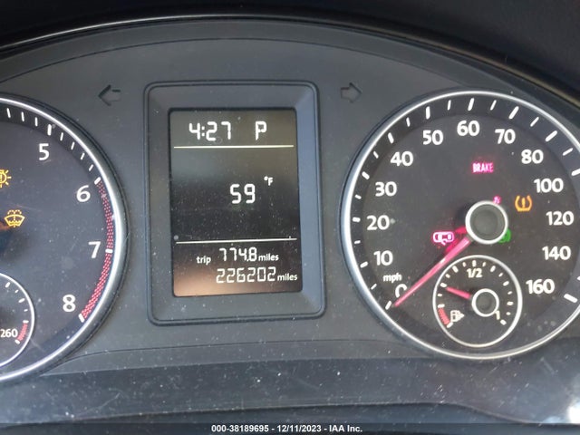 2010 VOLKSWAGEN JETTA LIMITED EDITION VIN: 3VWAX7AJ7AM113083