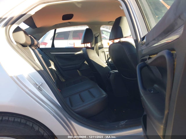 2010 VOLKSWAGEN JETTA LIMITED EDITION VIN: 3VWAX7AJ7AM113083