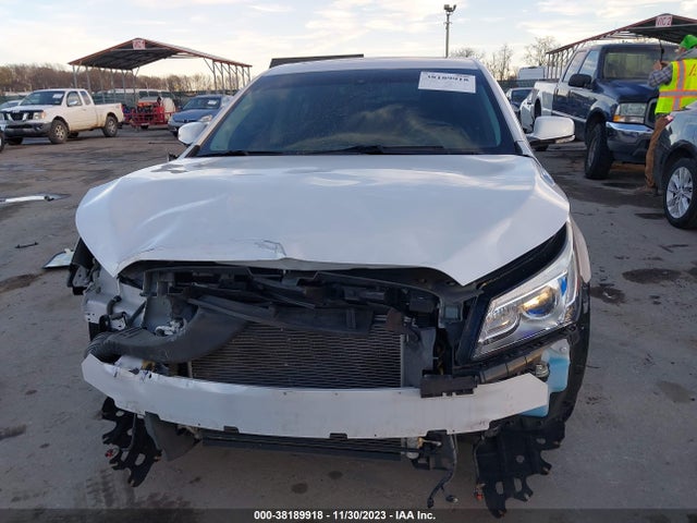 Buick Lacrosse Leather 2015 1G4GC5G30FF199832 Image 13