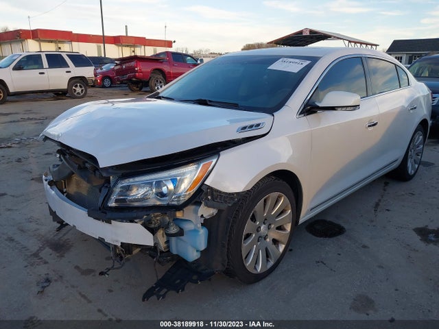 Buick Lacrosse Leather 2015 1G4GC5G30FF199832 Image 2