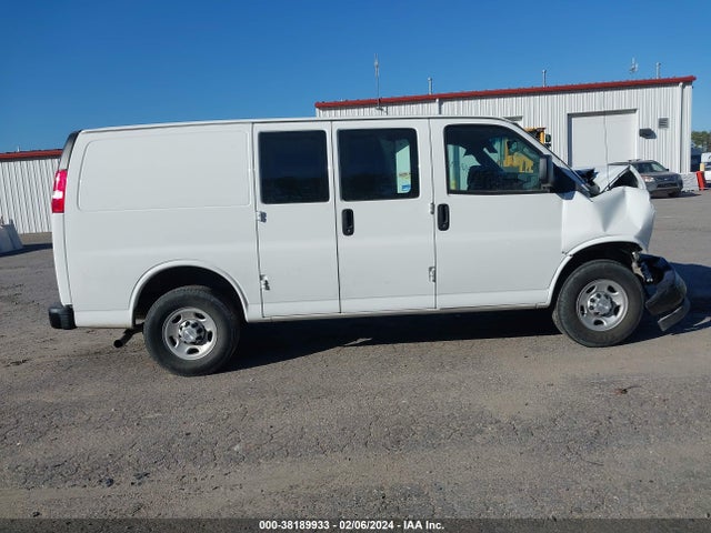 Chevrolet Express 2500 Work Van 2017 1GCWGAFF6H1219784 Image 13