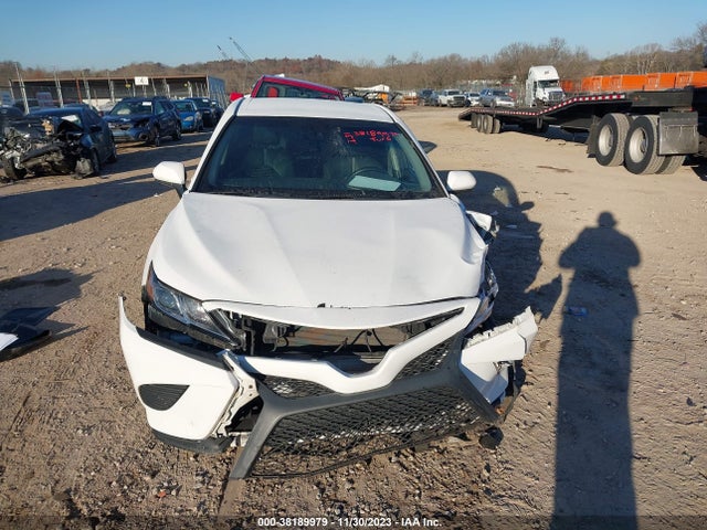 Toyota CAMRY SE 2018 4T1B11HK7JU634834 Image 12