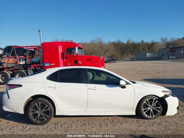 Toyota CAMRY SE 2018 4T1B11HK7JU634834 Image 13