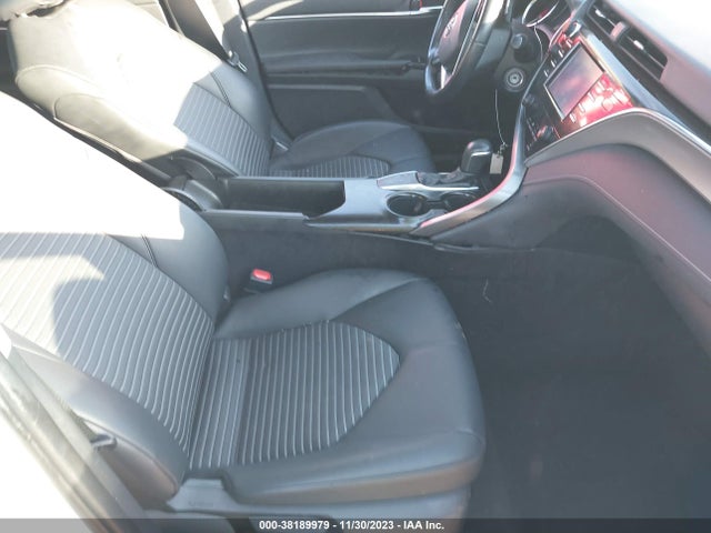 Toyota CAMRY SE 2018 4T1B11HK7JU634834 Image 5