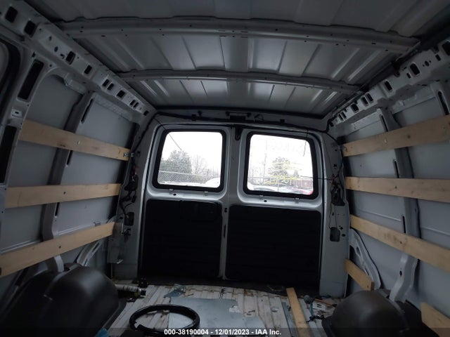 GMC Savana 2500 Work Van 2019 1GTW7AFG1K1363260 Image 8