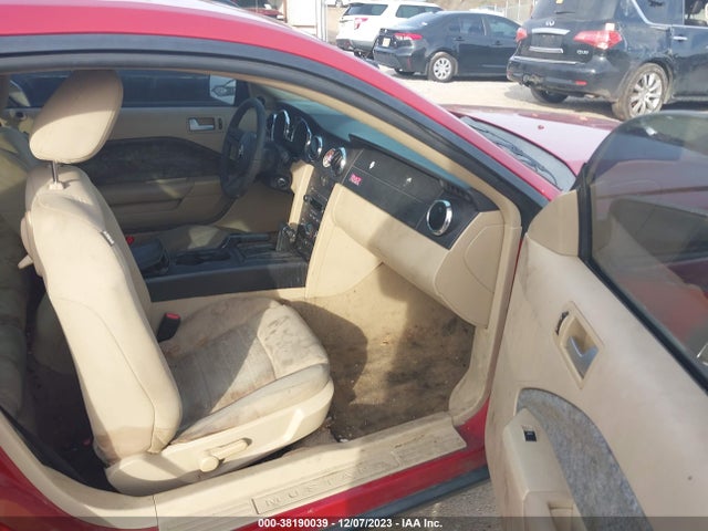 2008 FORD MUSTANG V6 DELUXE/V6 PREMIUM VIN: 1ZVHT80N085133955