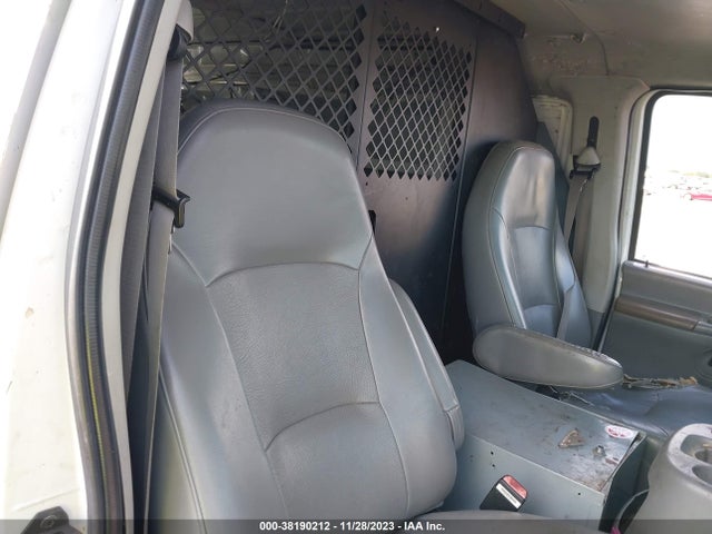 2005 FORD E-150 RECREATIONAL/COMMERCIAL VIN: 1FTRE14W55HA69319