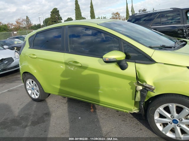 2013 Ford Fiesta Se მანქანა იყიდება აუქციონზე, vin: 3FADP4EJ9DM153751, აუქციონის ნომერი: 38190220