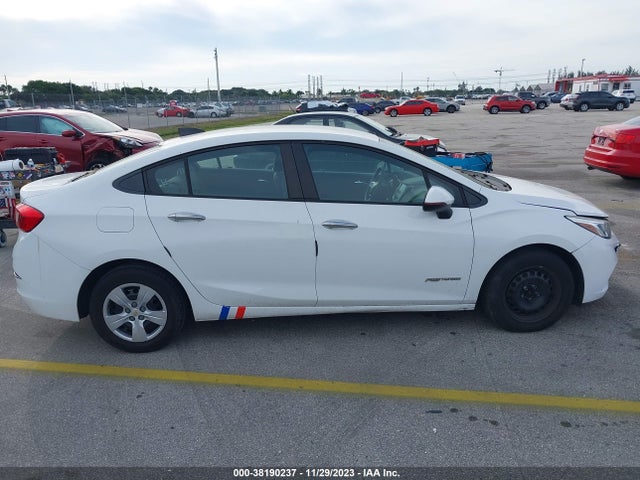 Chevrolet Cruze Ls Auto 2018 1G1BC5SM5J7108371 Image 13