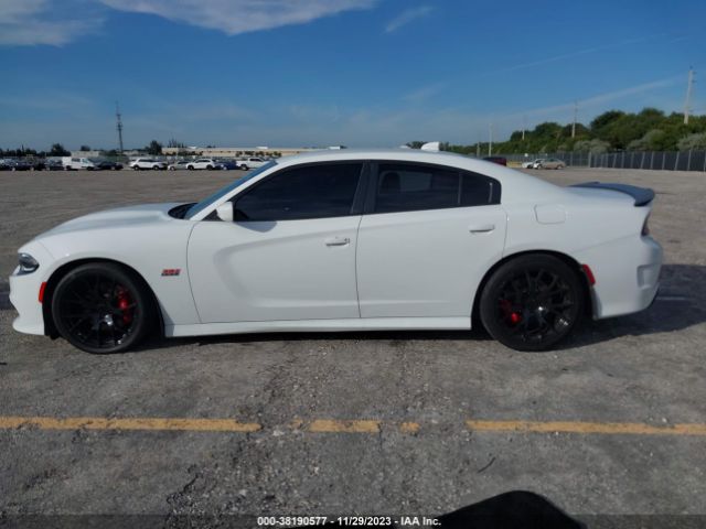 2C3CDXGJ8JH207424 Dodge Charger R/t Scat Pack Rwd