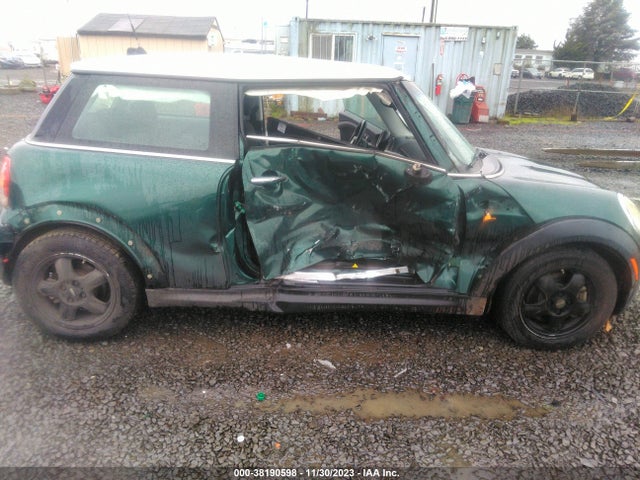 2008 MINI COOPER WMWMF33578TU67335 Photo 5