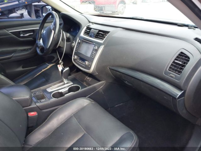 1N4BL3AP2HC116393 Nissan Altima 3.5 Sl/3.5 Sr