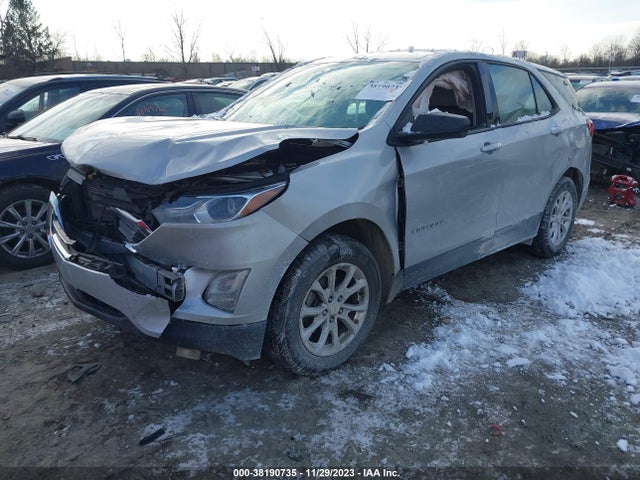 Chevrolet EQUINOX LS 2018 2GNAXREV1J6291066 Image 2