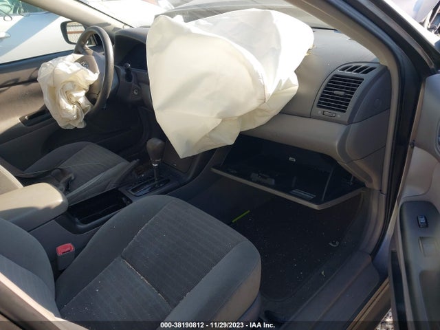 2005 TOYOTA CAMRY LE VIN: 4T1BE30KX5U565896