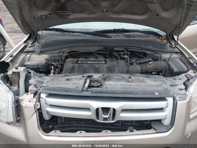 2007 HONDA PILOT LX VIN: 2HKYF18167H522875