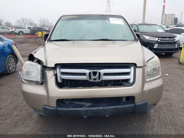 2007 HONDA PILOT LX VIN: 2HKYF18167H522875