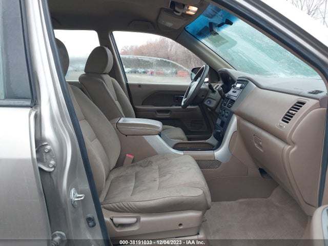 2007 HONDA PILOT LX VIN: 2HKYF18167H522875