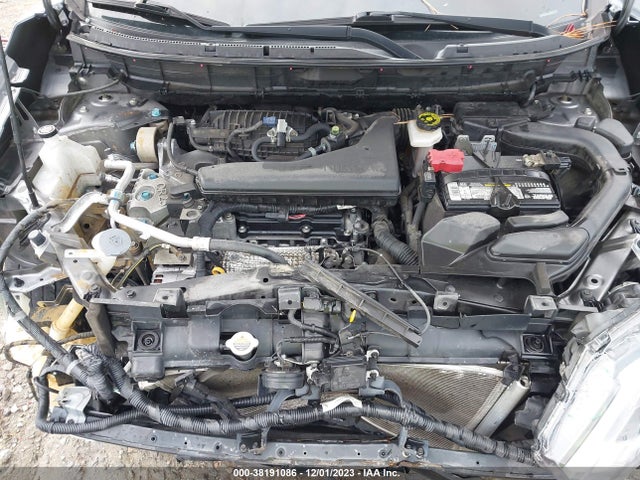 2018 NISSAN ROGUE SV VIN: KNMAT2MT4JP532999