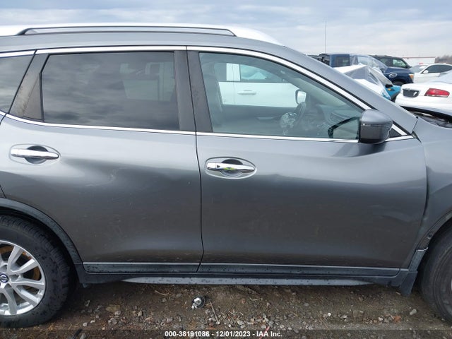 2018 NISSAN ROGUE SV VIN: KNMAT2MT4JP532999