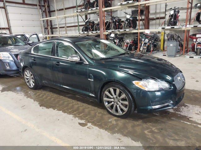 2011 JAGUAR XF SAJWA0GB9BLR85299 Photo 0