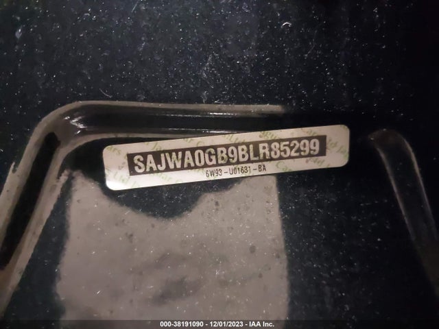 2011 JAGUAR XF SAJWA0GB9BLR85299 Photo 8