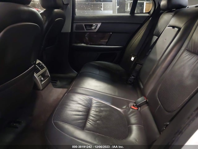 2010 JAGUAR XF SAJWA0HE3AMR75174 Photo 7