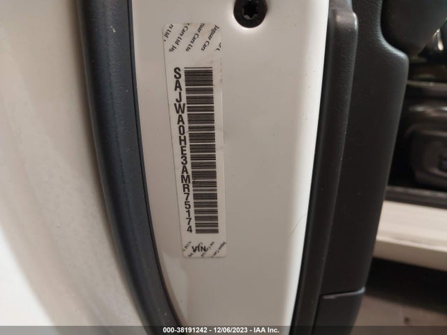 2010 JAGUAR XF SAJWA0HE3AMR75174 Photo 8