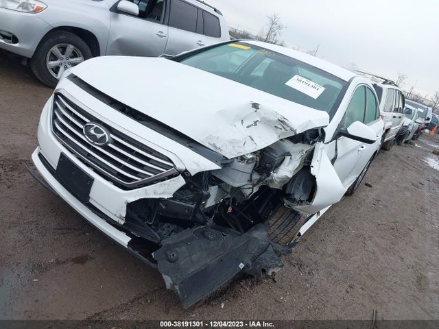 2016 HYUNDAI SONATA SE VIN: 5NPE24AF4GH357558
