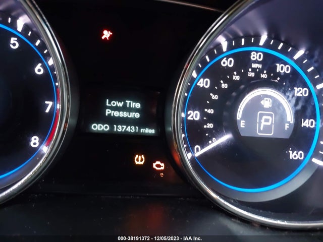 2011 HYUNDAI SONATA SE VIN: 5NPEC4AC4BH152821