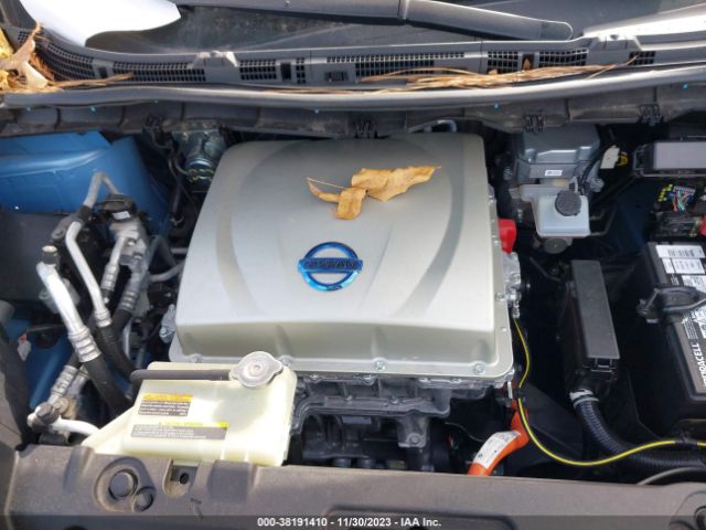 1N4AZ0CP0FC333766 Nissan Leaf S/sv/sl