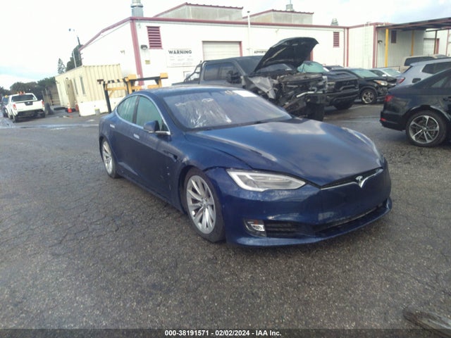 Tesla Model S 60/75 2017 5YJSA1E16HF178814 Image 12