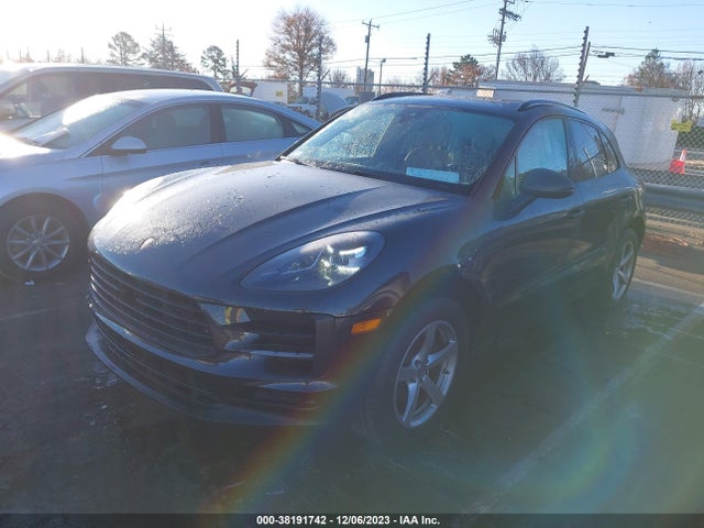 2019 PORSCHE MACAN WP1AA2A52KLB08742 Photo 1