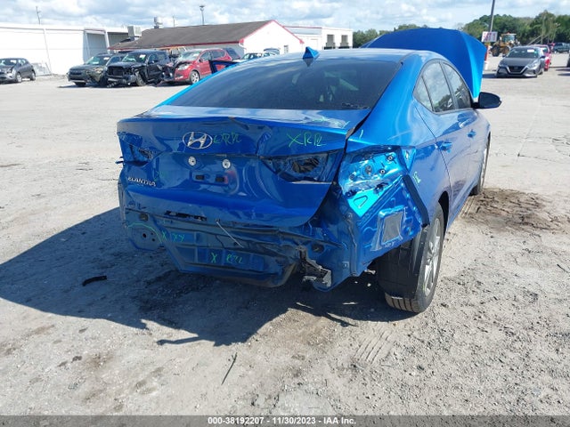 2018 HYUNDAI ELANTRA SEL VIN: 5NPD84LF7JH310796