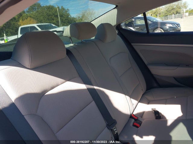2018 HYUNDAI ELANTRA SEL VIN: 5NPD84LF7JH310796
