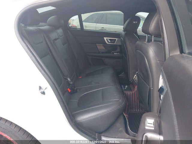 2015 JAGUAR XF SAJWJ0FF8F8U47514 Photo 7
