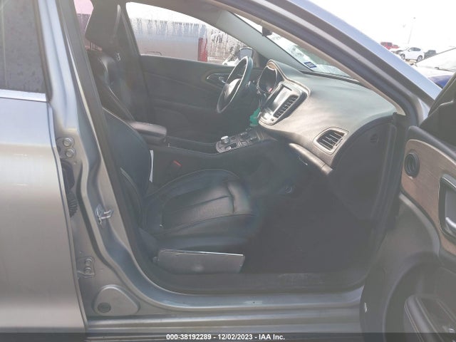 1C3CCCCG2FN702934 Chrysler 200 C
