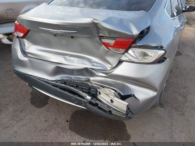 1C3CCCCG2FN702934 Chrysler 200 C