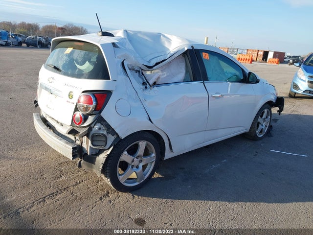 Chevrolet Sonic Ltz Auto 2016 1G1JE6SB8G4149372 Image 4